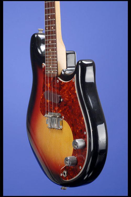 Fender Mando-Strat 8 3-Color Sunburst mandoline électrique