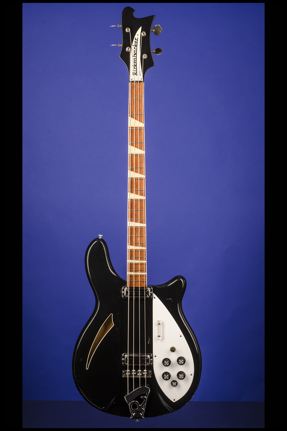 Novo Rickenbacker - 4005XC 02089_front%20copy