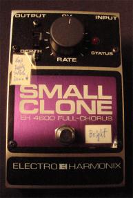 Electro Harmonix Small Clone EH 4600 Full Chorus Effects Pedal